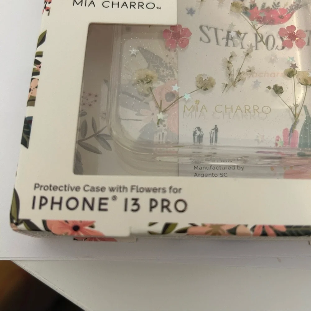 NWT Mia Charro Floral iPhone 13 Pro Case